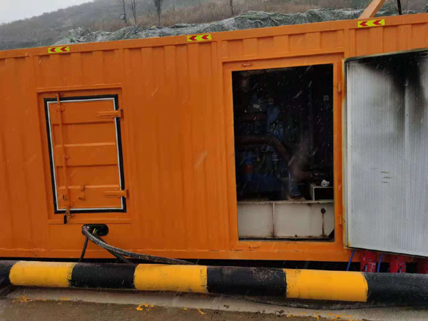 阜宁发电车出租-应急柴油发电机组选什么样的比较好？