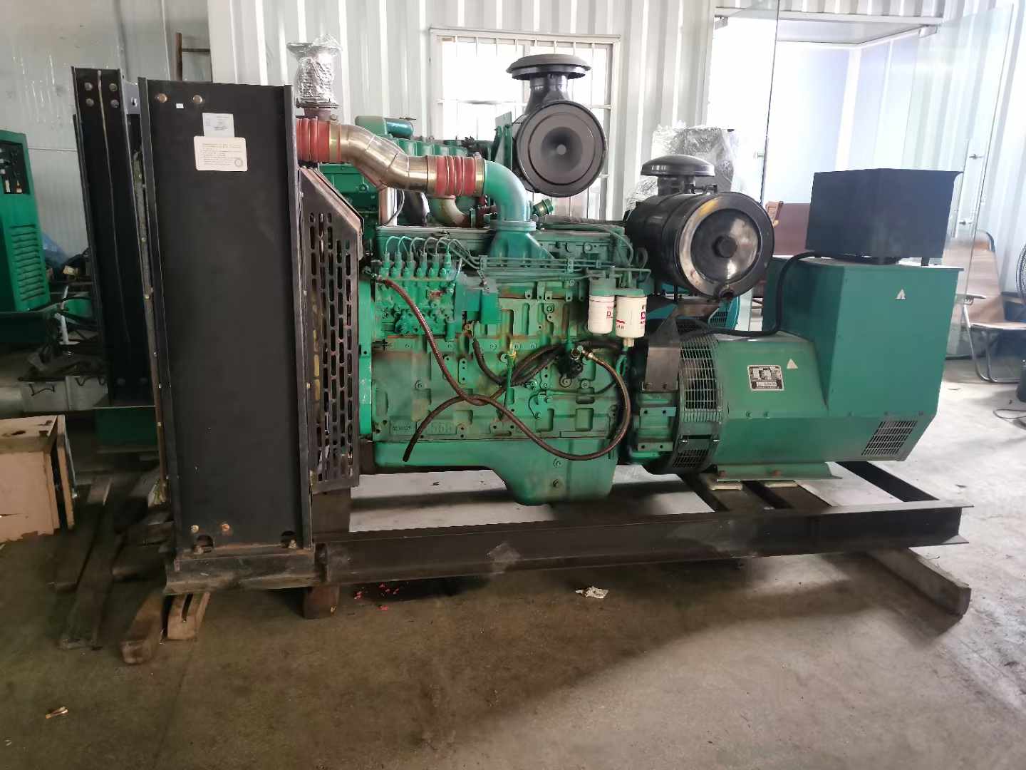 阜宁发电机租赁如何确定电缆的承载电流是否在安全范围内？