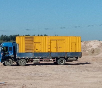 阜宁发电机出租如何判断柴油发电机冷却液是否需要更换？