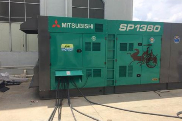 阜宁为什么有些柴油发电机组的输出电压可以调节？