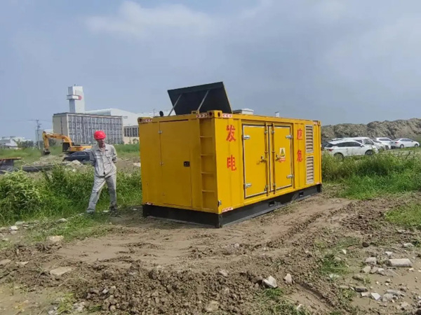 阜宁200KW柴油发电机机组每小时的油耗量受哪些因素影响？